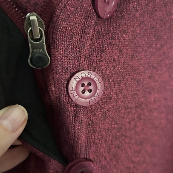 The North Face Crescent Sunshine Fleece Hoodie pullover Size Medium. Burgundy - Picture 4 of 14